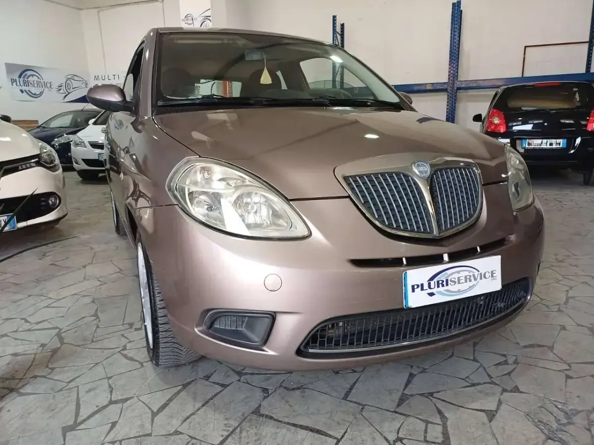 Usata Lancia Ypsilon Platinum 77 CV (56 kW) 2009 Beige Utilitaria