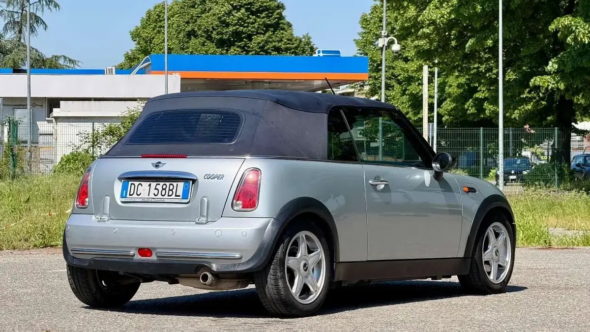 Usata Mini Cooper Cabriolet 116 CV (85 kW) 2006 Grigio Cabrio