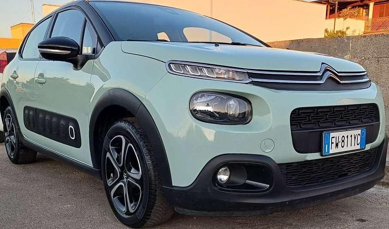 Usata Citroën C3 Shine 102 CV (75 kW) 2019 Verde Utilitaria