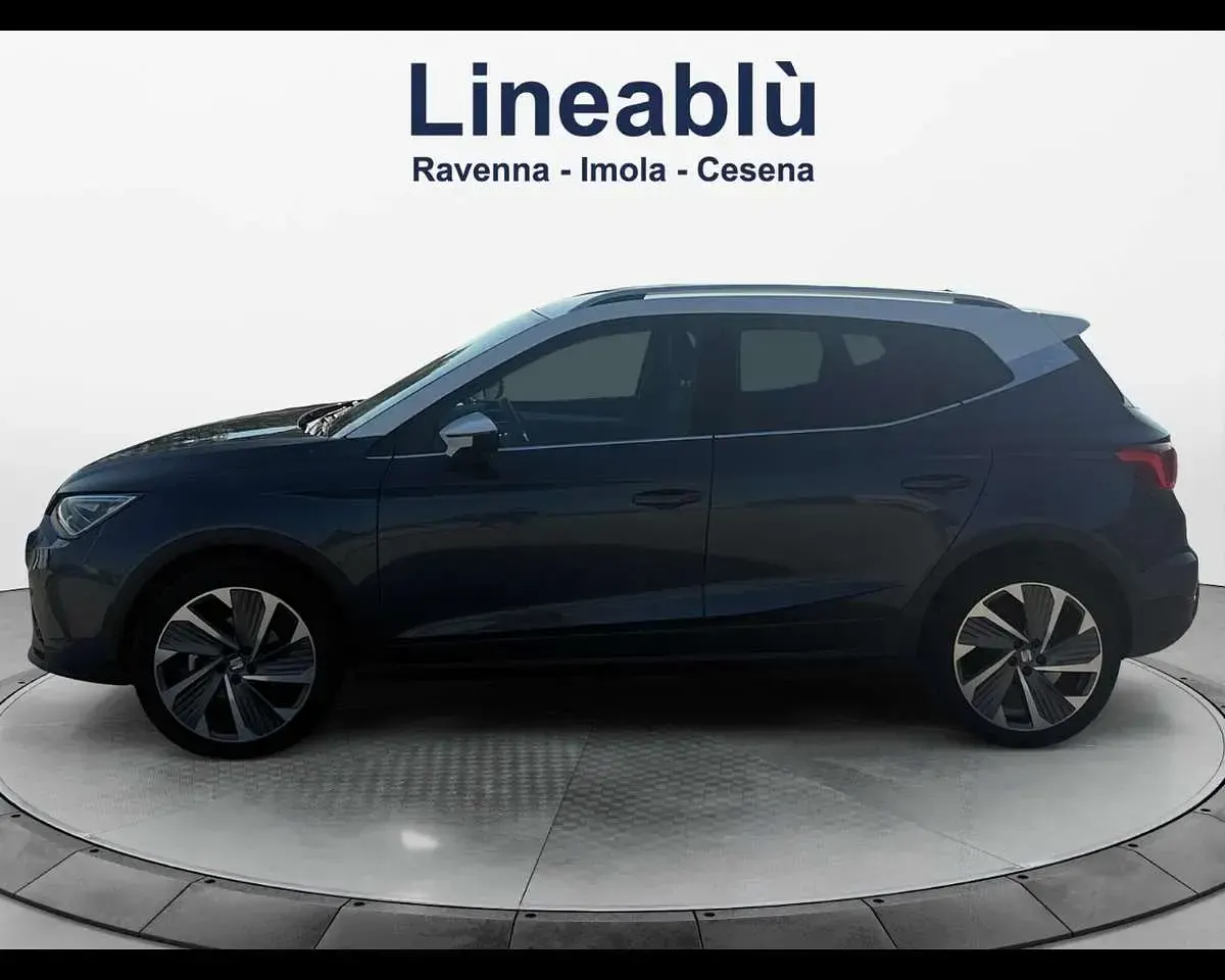 Usata Seat Arona Xperience 110 CV (80 kW) 2023 Grigio metalizzato scuro SUV