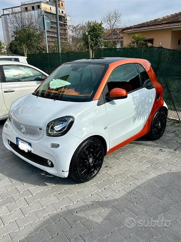 Usata 2015 Smart ForTwo Coupé Edition #1 Coupé | 6500 € - Immagine 1/4