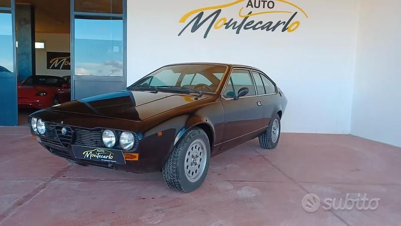 Begagnad Alfa Romeo Alfetta GT/GTV 131 HK (96 kW) 1980 Svart Sportkupé