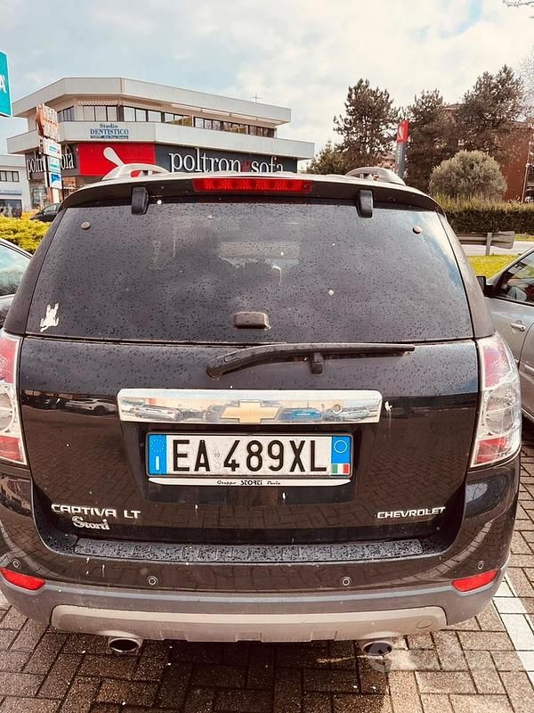 Usata Chevrolet Captiva 2010 Nero SUV