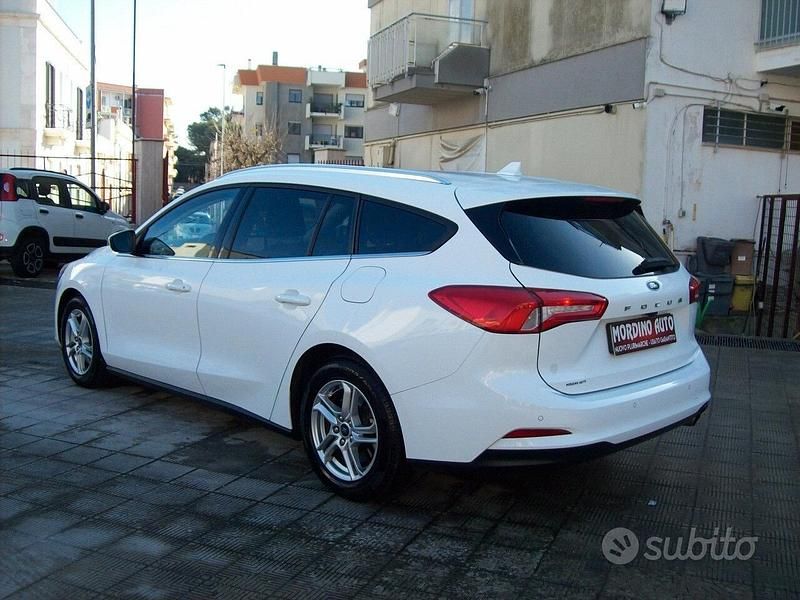 Usata Ford Focus Titanium 120 CV (88 kW) 2020 Bianco Station wagon