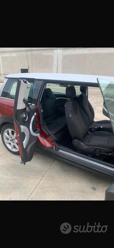 Usata Mini Cooper 120 CV (88 kW) 2007 Utilitaria
