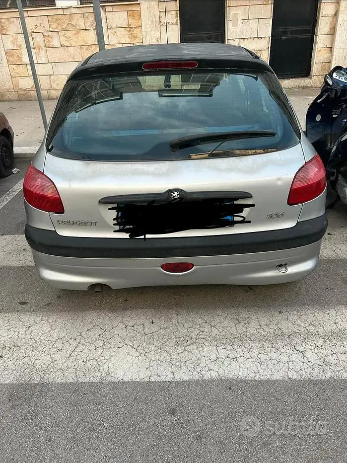Usata Peugeot 206 75 CV (55 kW) 1999 Grigio Utilitaria