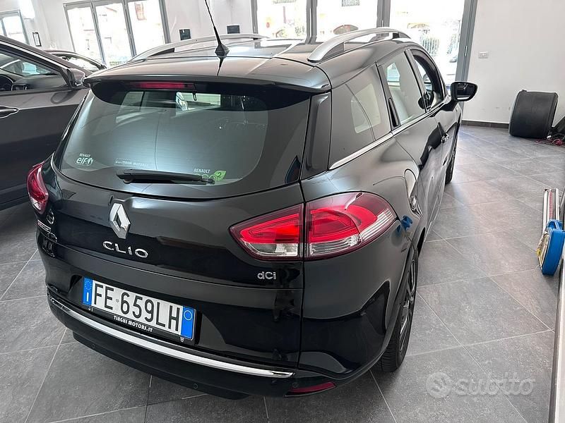 Usata Renault Clio GrandTour 89 CV (65 kW) 2016 Nero Station wagon