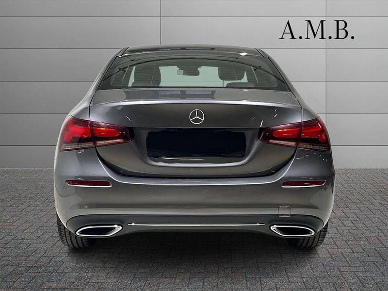 Usata Mercedes A180 116 CV (85 kW) 2020 Grigio Berlina