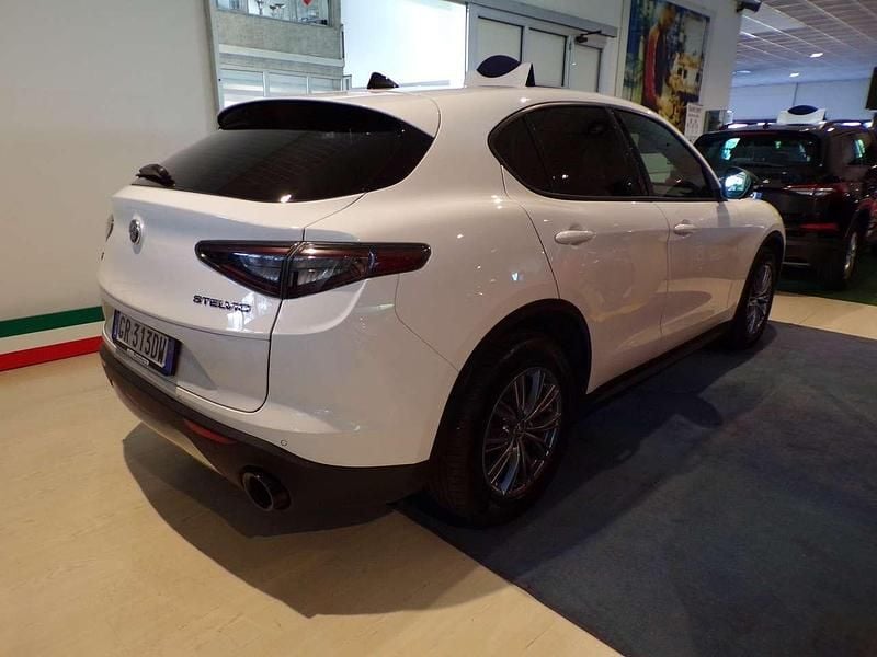 Usata Alfa Romeo Stelvio Super 209 CV (153 kW) 2023 Bianco pastello SUV