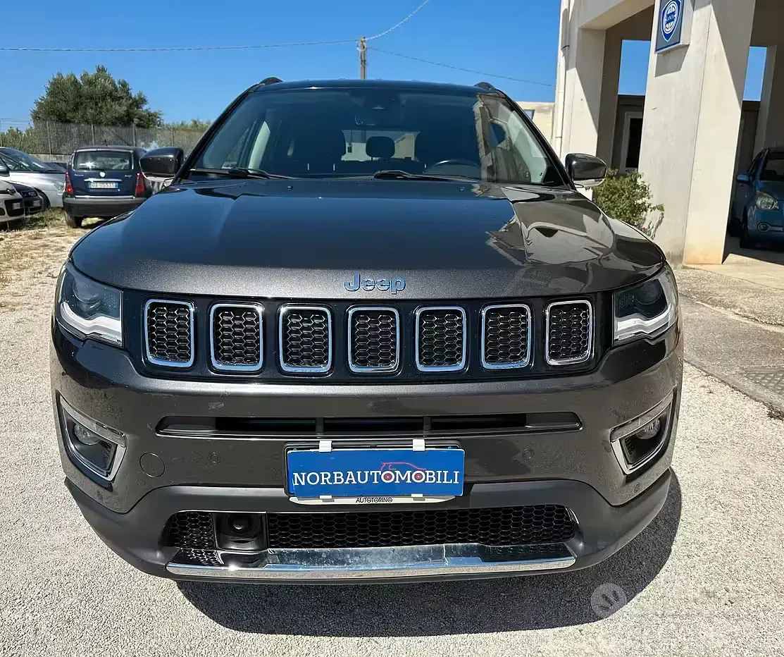 Usata Jeep Compass Limited 170 CV (125 kW) 2021 Grigio SUV