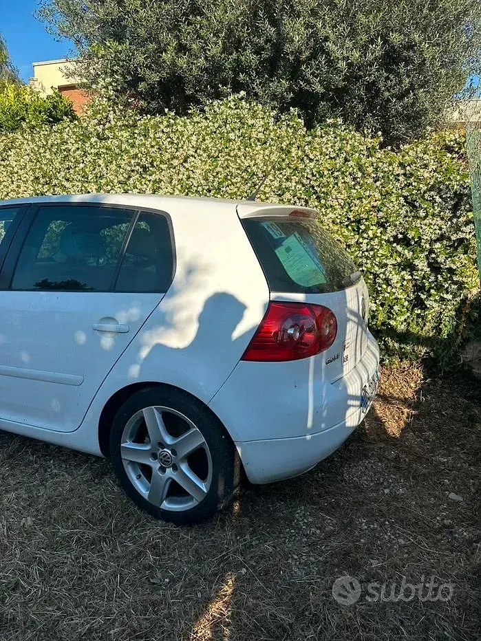 Usata VW Golf VI 105 CV (77 kW) 2008 Utilitaria