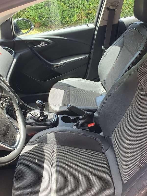 Usata Opel Astra 140 CV (102 kW) 2015 Nero Berlina