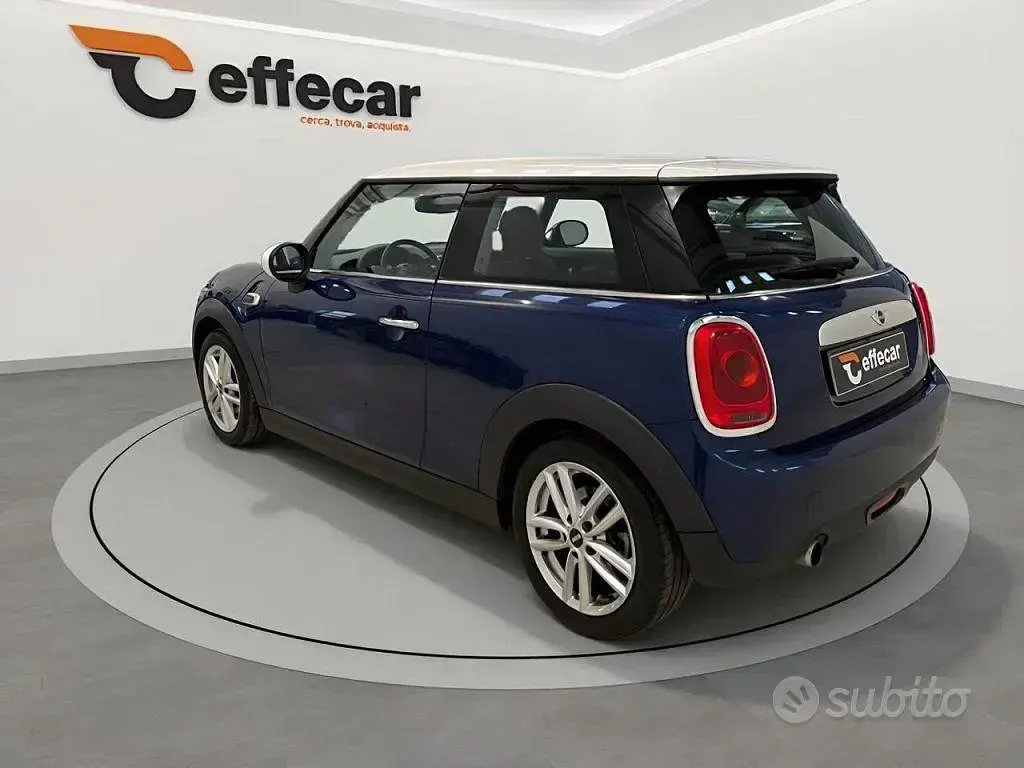Usata Mini Cooper D Hype 116 CV (85 kW) 2015 Blu Utilitaria