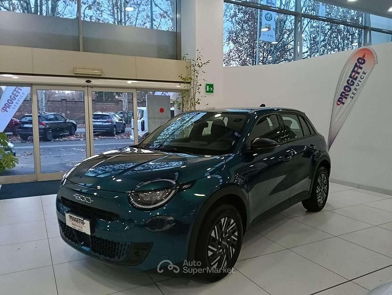Nuova Fiat 600 101 CV (74 kW) 2026 Verde SUV