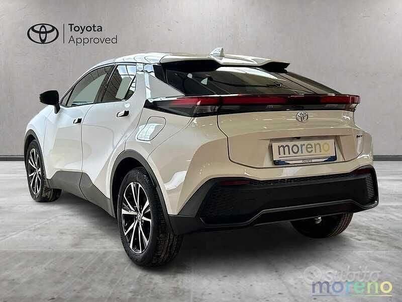 Usata Toyota C-HR Trend 140 CV (102 kW) 2024 Bianco SUV