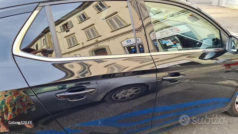 Usata Opel Corsa 100 CV (73 kW) 2023 Nero Utilitaria