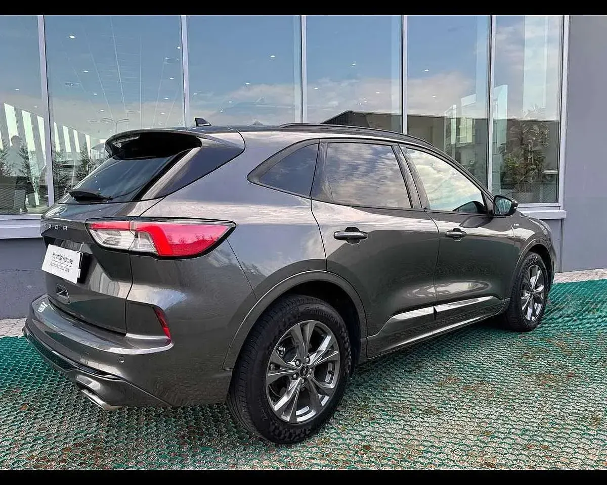 Usata Ford Kuga ST-Line X 150 CV (110 kW) 2020 Grigio SUV