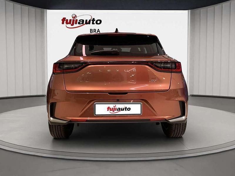 Nuova Lexus LBX 136 CV (100 kW) 2025 Rosso SUV