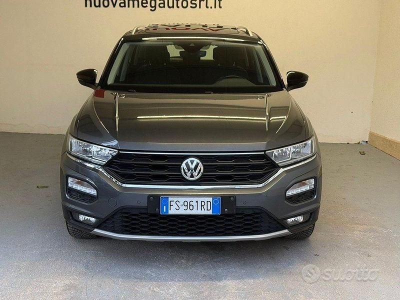 Usata VW T-Roc Style 116 CV (85 kW) 2018 Grigio SUV