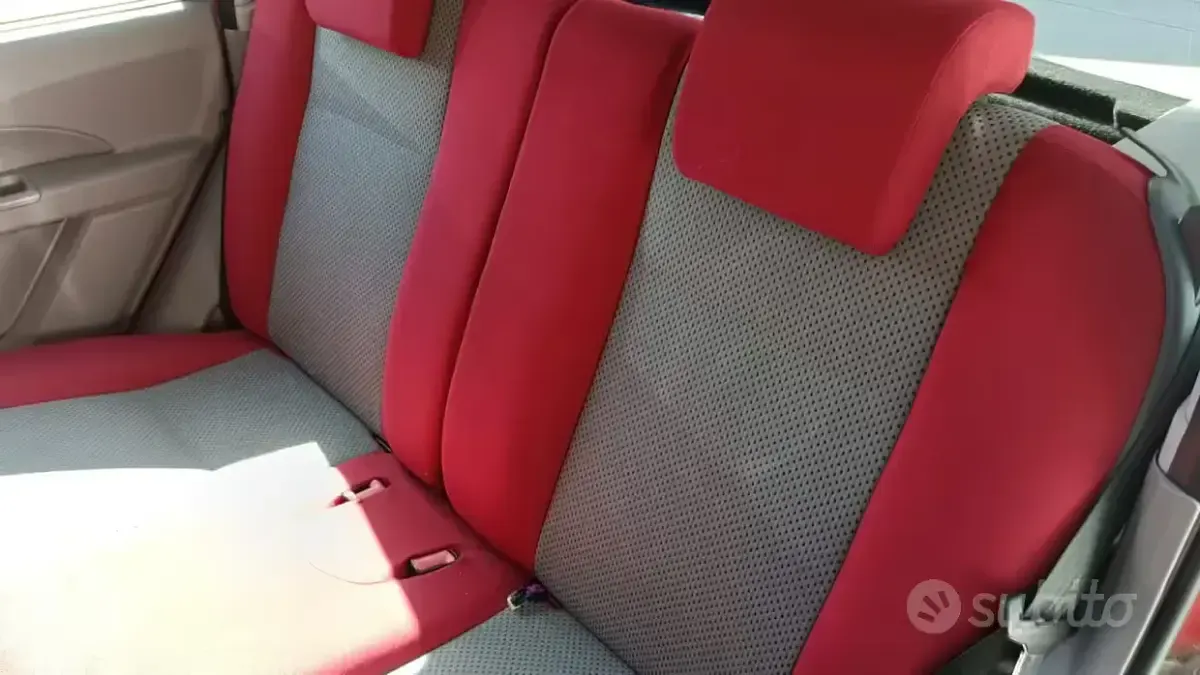 Usata Fiat Panda 4x4 69 CV (50 kW) 2005 Rosso Utilitaria