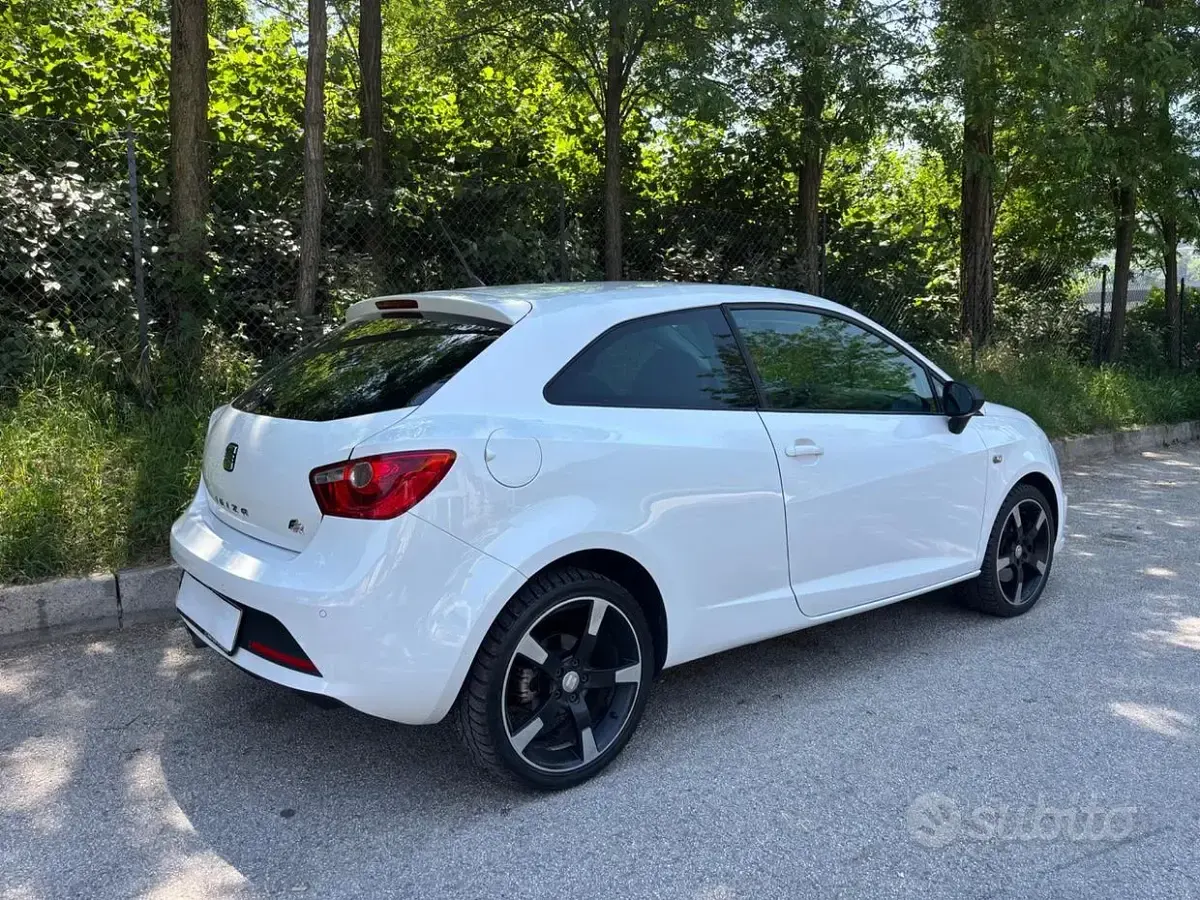 Usata Seat Ibiza FR 143 CV (105 kW) 2012 Bianco Coupé