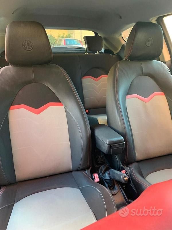 Usata Alfa Romeo MiTo 90 CV (66 kW) 2015 Grigio Utilitaria