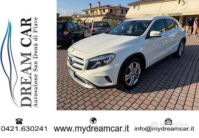 Usata Mercedes GLA180 AMG 116 CV (85 kW) 2016 Bianco SUV