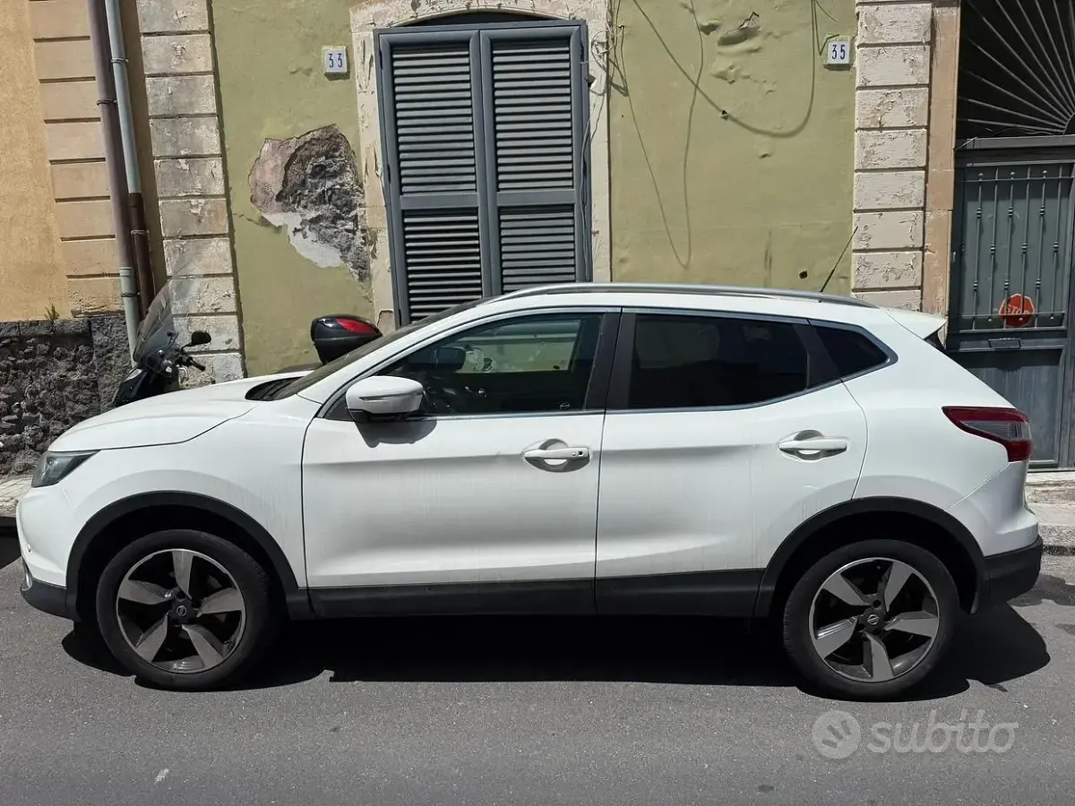 Usata Nissan Qashqai 115 CV (84 kW) 2017 Bianco SUV