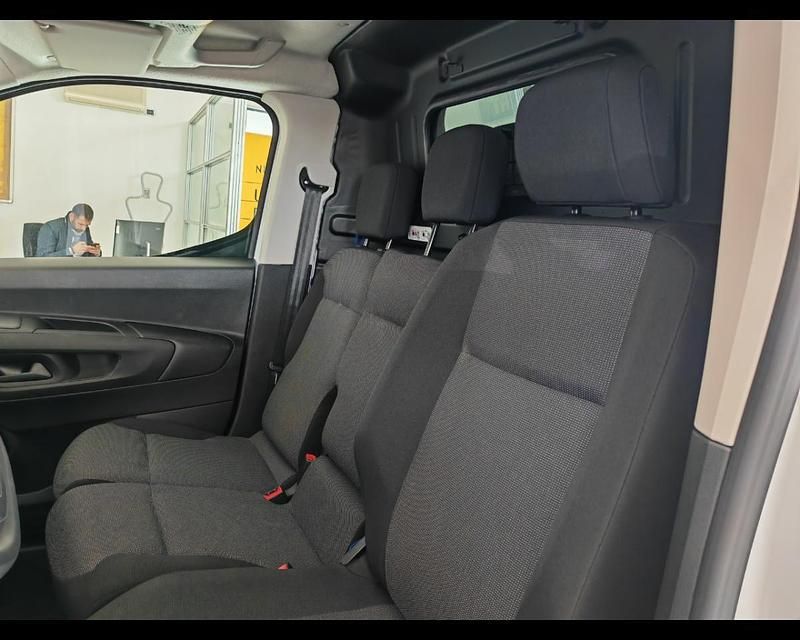 Usata Fiat Doblò 100 kW (136 CV) 2023 Bianco Monovolume