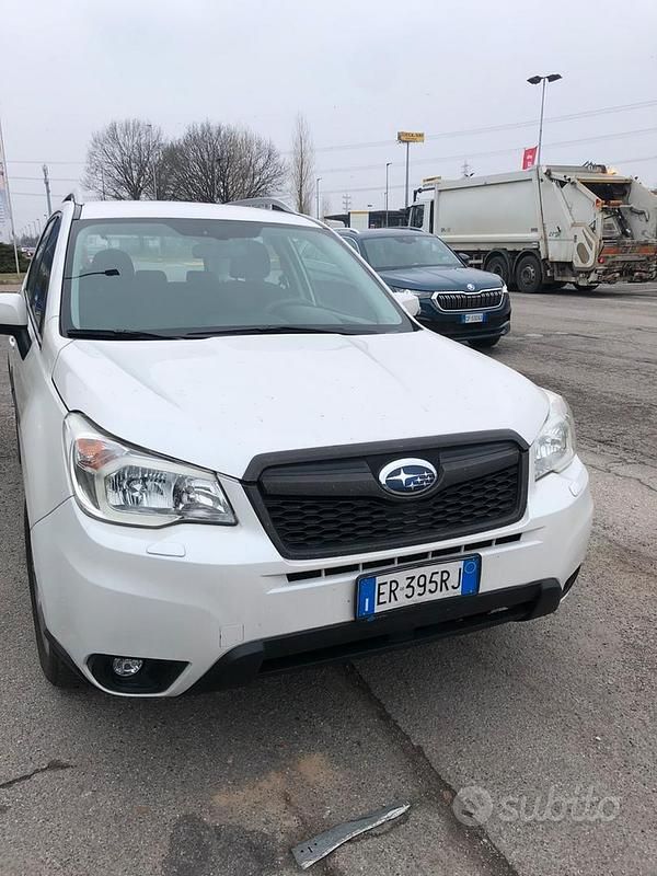 Usata Subaru Forester 147 CV (108 kW) 2013 Bianco SUV