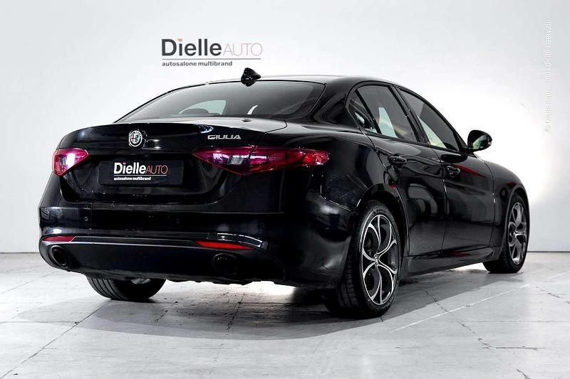 Usata Alfa Romeo Giulia Sprint 190 CV (139 kW) 2022 Nero vulcano Berlina