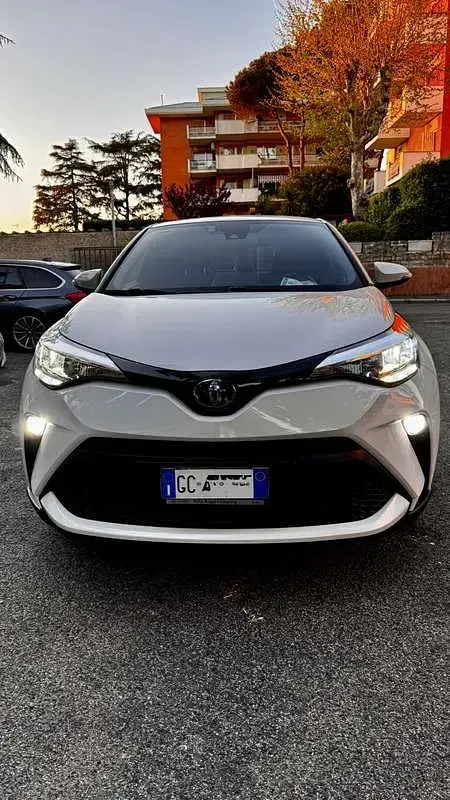 Usata Toyota C-HR Trend 98 CV (72 kW) 2020 Bianco SUV