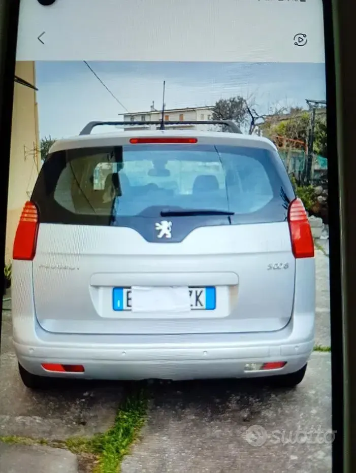 Usata Peugeot 5008 150 CV (110 kW) 2011 Grigio Monovolume