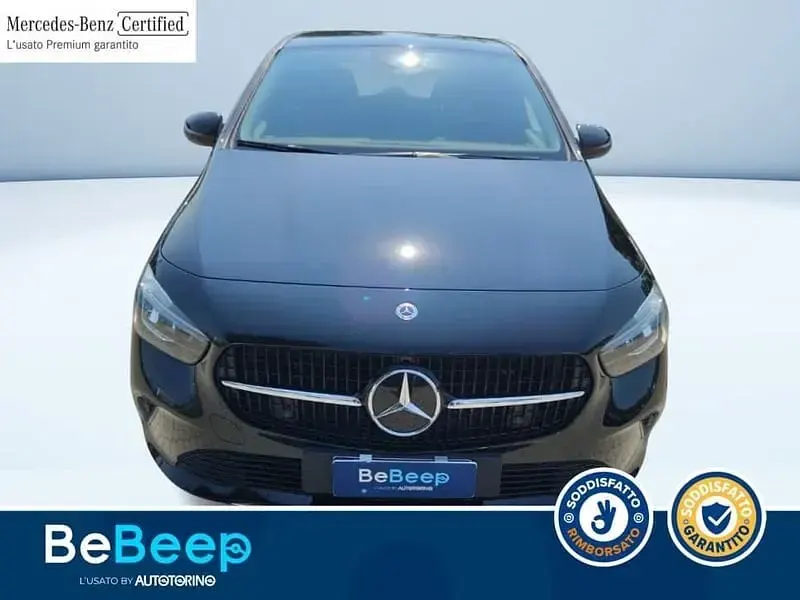 Usata Mercedes B180 Advanced 116 CV (85 kW) 2024 Nero pastello Utilitaria
