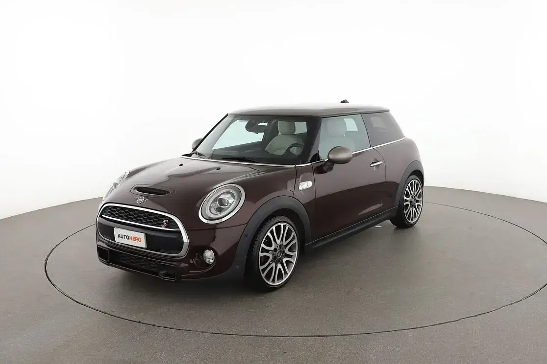 Usata Mini Cooper S 192 CV (141 kW) 2020 Marrone Utilitaria