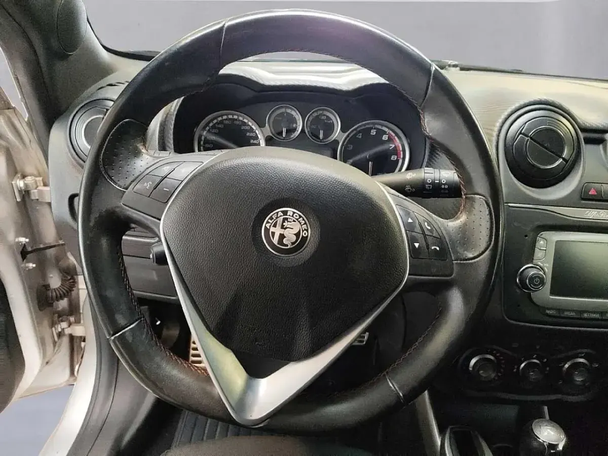 Usata Alfa Romeo MiTo 78 CV (57 kW) 2018 Grigio Utilitaria