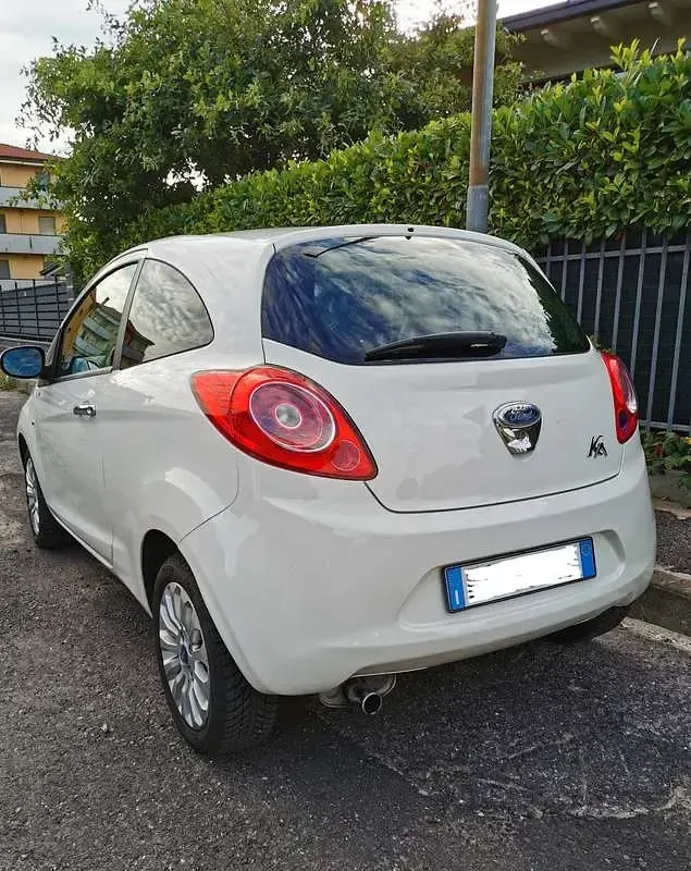 Usata Ford Ka Titanium 69 CV (50 kW) 2011 Utilitaria