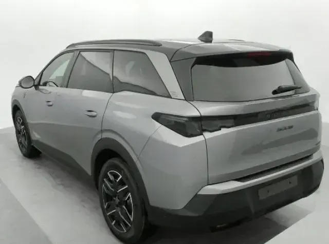 Novo Peugeot 5008 GT 163 HP (119 kW) 2025 Cinzento Monovolume