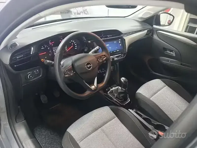 Usata Opel Corsa Edition 75 CV (55 kW) 2024 Grigio Utilitaria