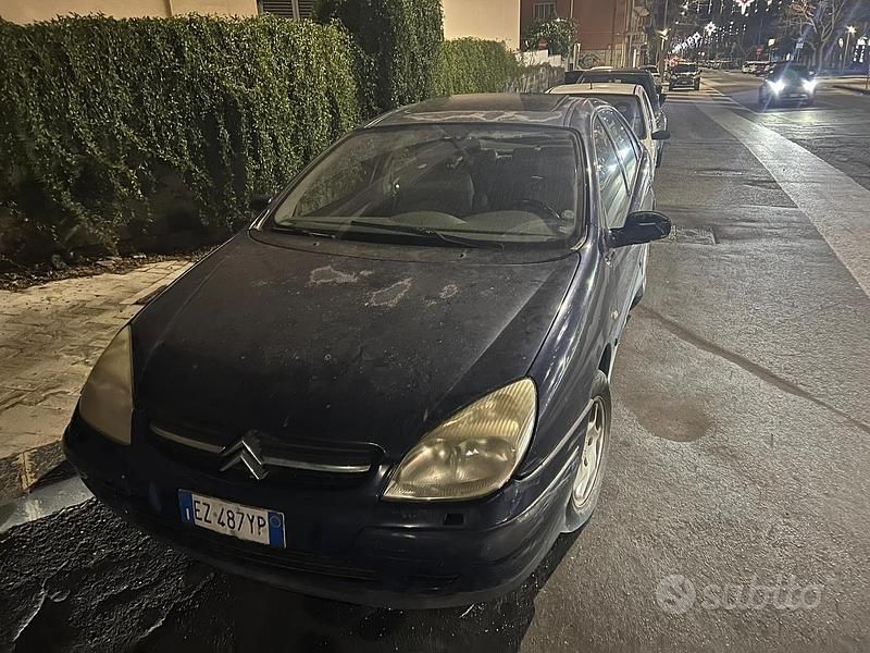 Usata Citroën C5 140 CV (102 kW) 2004 Blu Berlina