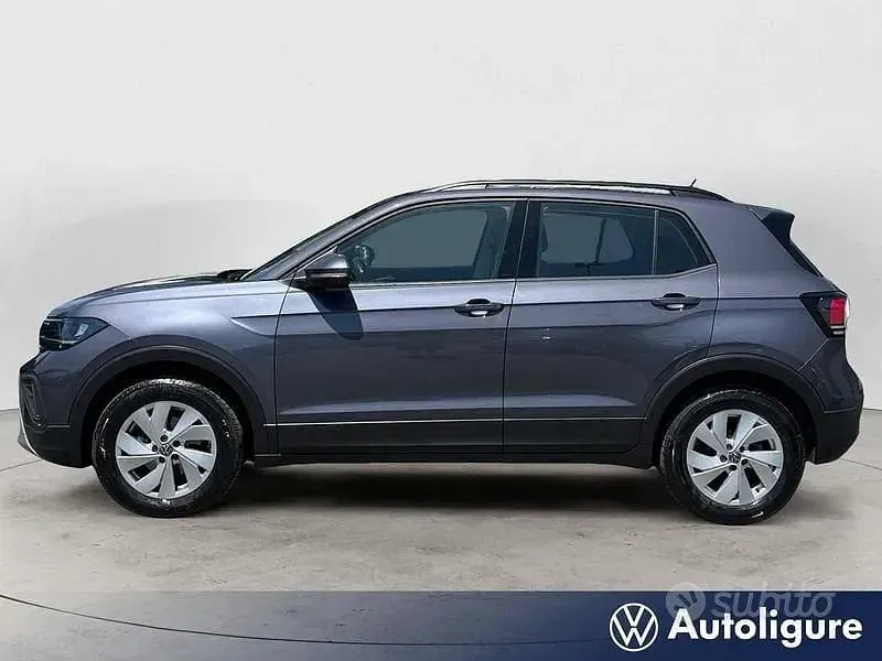 Usata VW T-Cross Life 95 CV (69 kW) 2024 Grigio SUV