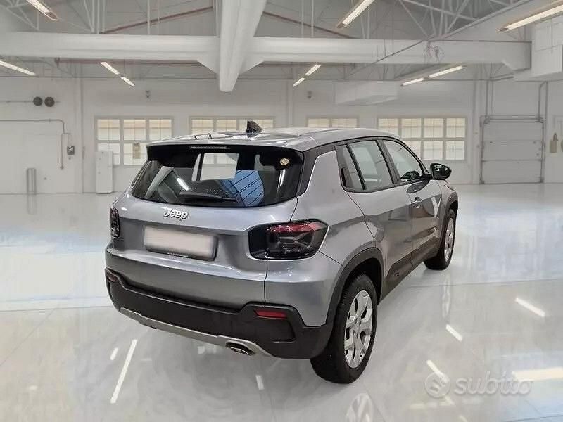 Usata Jeep Avenger Altitude 100 CV (73 kW) 2023 Grigio SUV