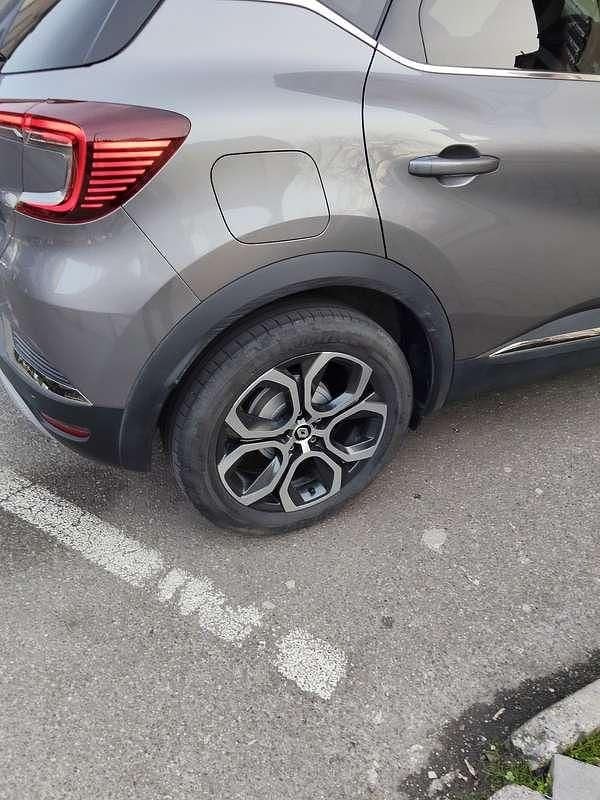 Usata Renault Captur Business 101 CV (74 kW) 2023 SUV