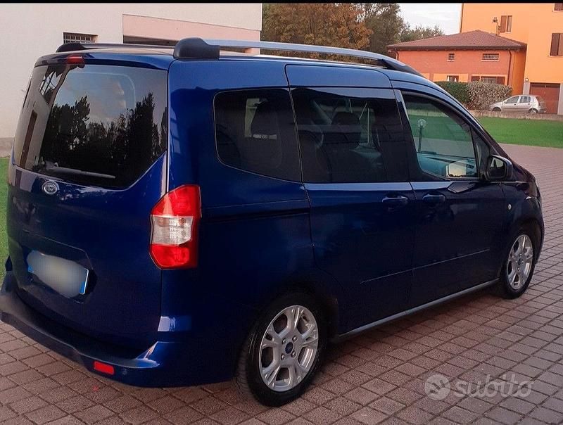 Usata Ford Courier 2002 Blu Monovolume