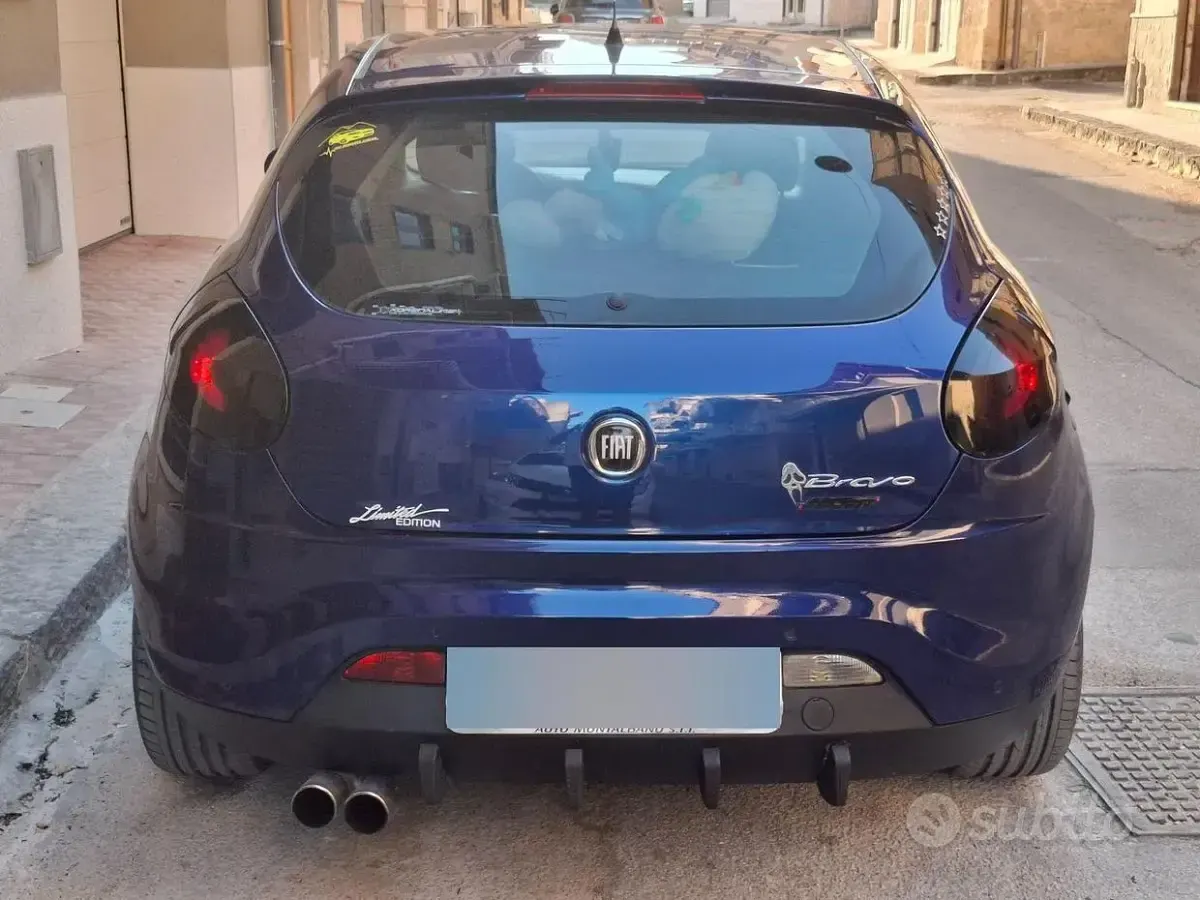 Usata Fiat Bravo 120 CV (88 kW) 2009 Bluazzurro Utilitaria