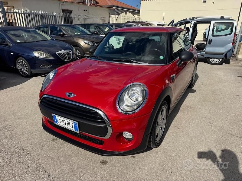 Usata Mini ONE 275 CV (202 kW) 2015 Marrone Utilitaria