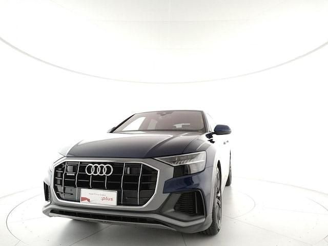 Usata Audi Q8 Sport 340 CV (250 kW) 2020 Blu navarra metallizzato SUV