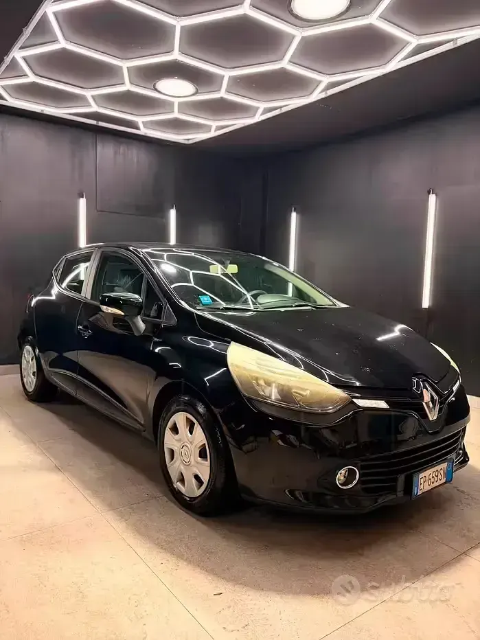 Usata Renault Clio IV 73 CV (53 kW) 2013 Nero Berlina