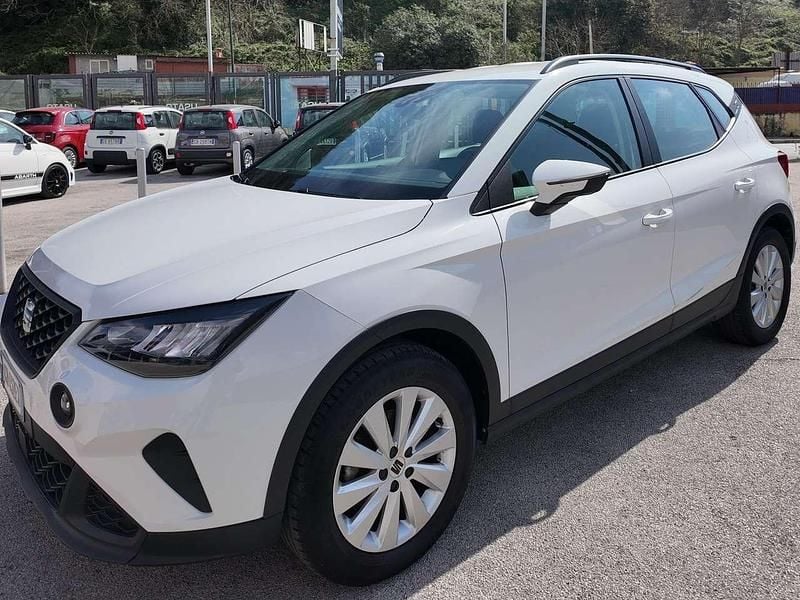 Usata Seat Arona Style 110 CV (80 kW) 2023 Bianco pastello SUV
