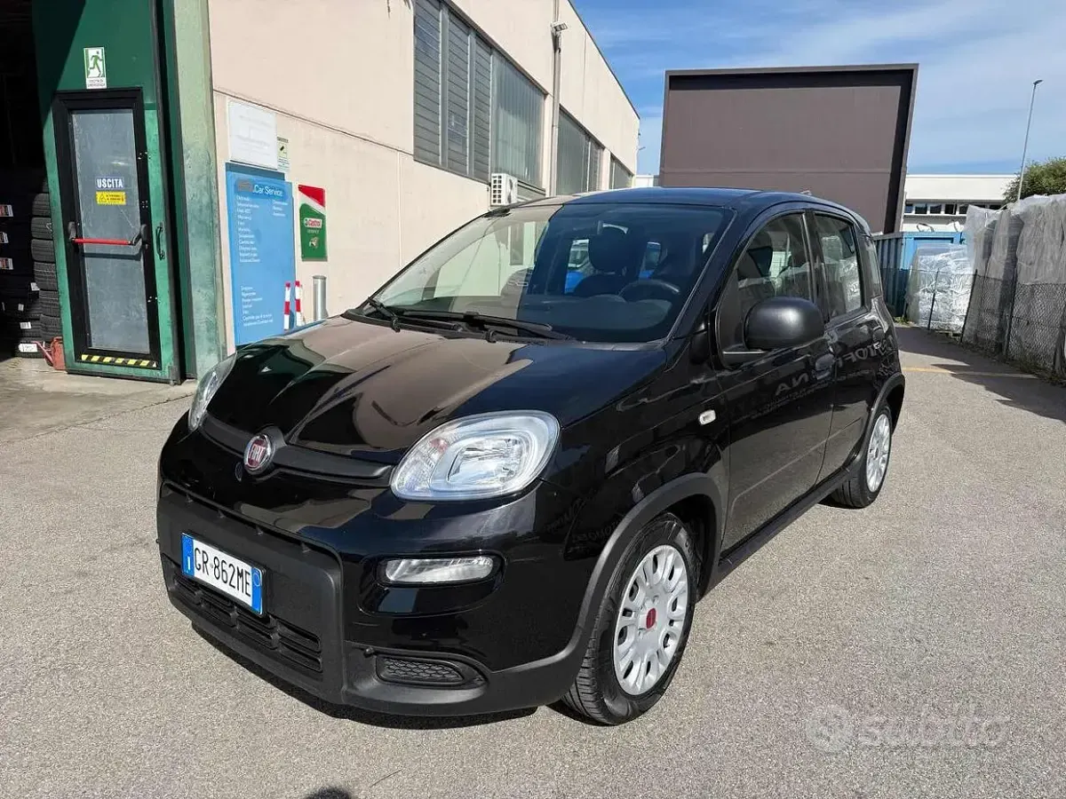 Usata Fiat Panda S 69 CV (50 kW) 2023 Nero Utilitaria